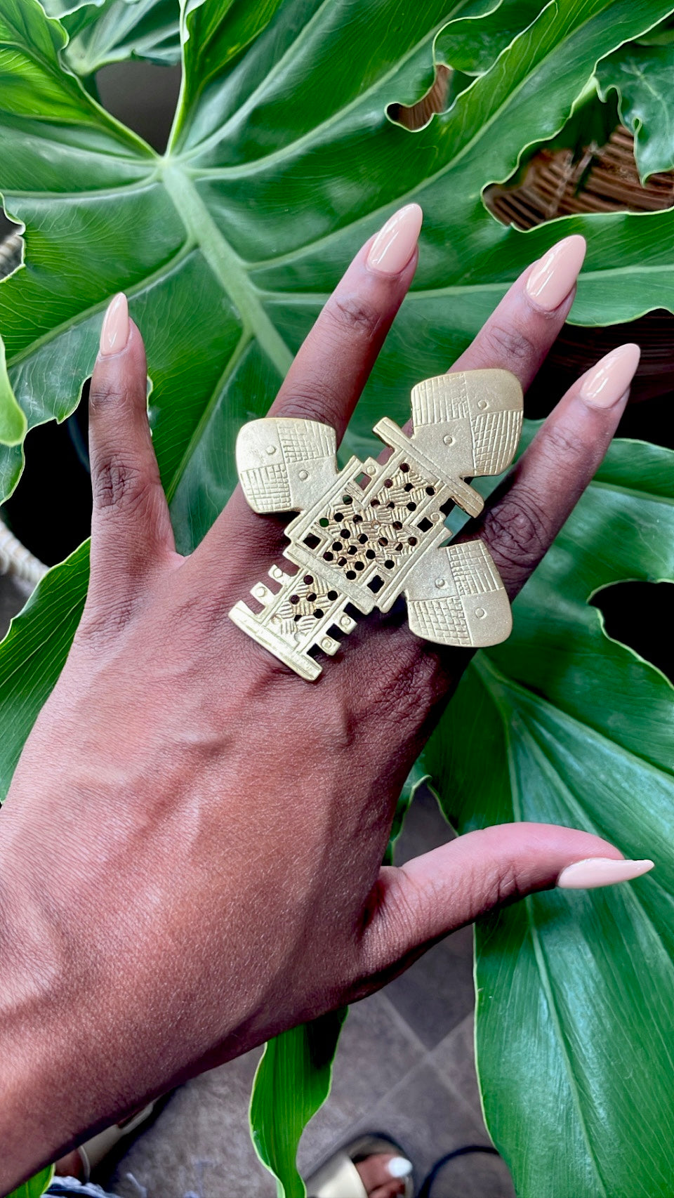 LIONESS STATEMENT RING